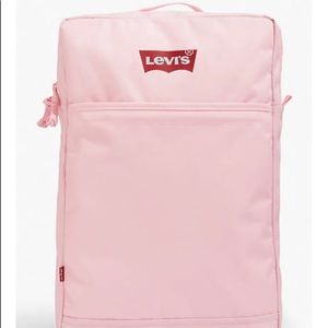 🎊🎊Host Pick🎊Levi’s L pack slim backpack NWT